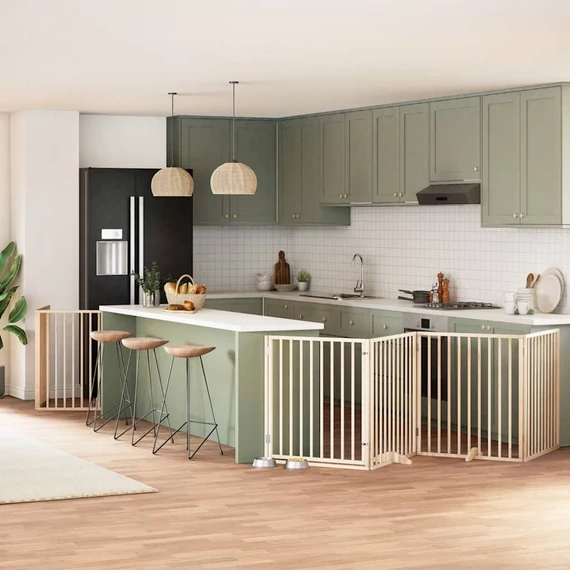 Nyárfa 8 paneles összecsukható kutyakapu ajtóval 640 cm